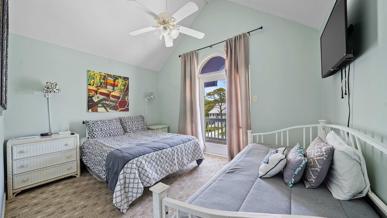 Photo of Bedroom in Audubon Place