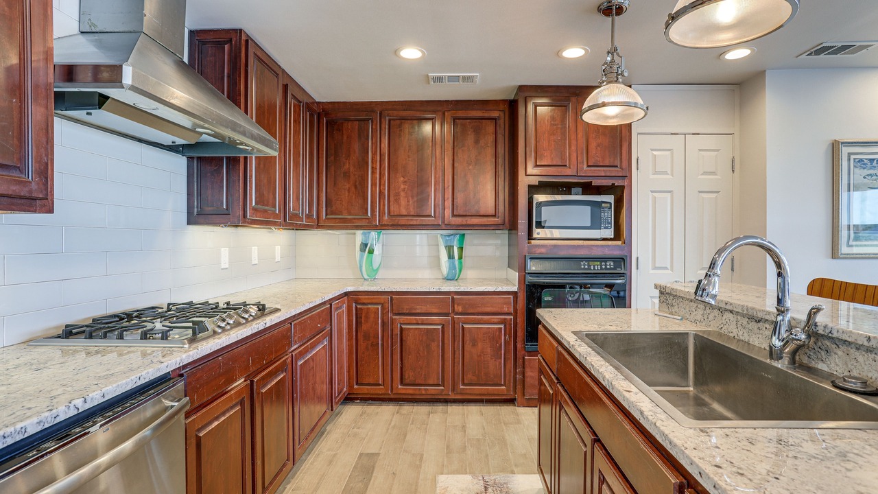 Photo of Kitchen in New Orleans East Area