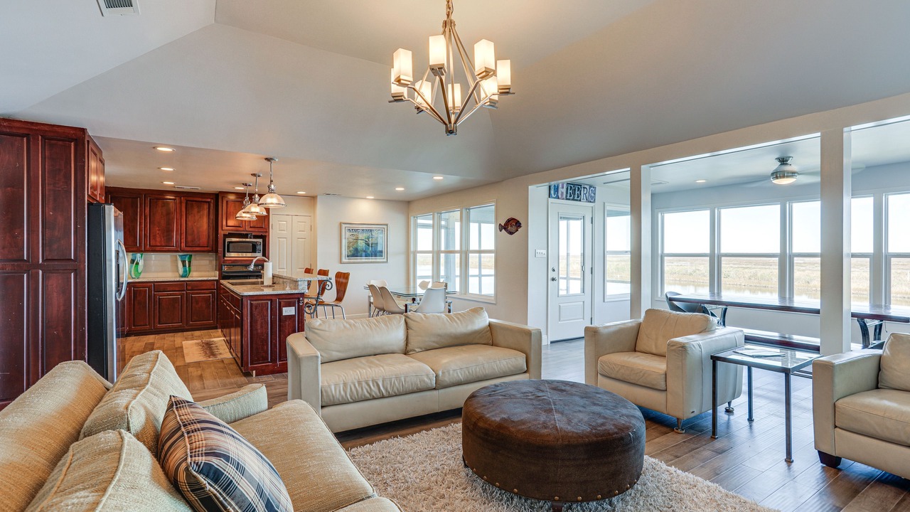 Photo of Livingroom in New Orleans East Area