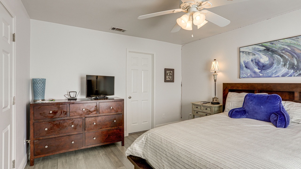 Photo of Bedroom in New Orleans East Area
