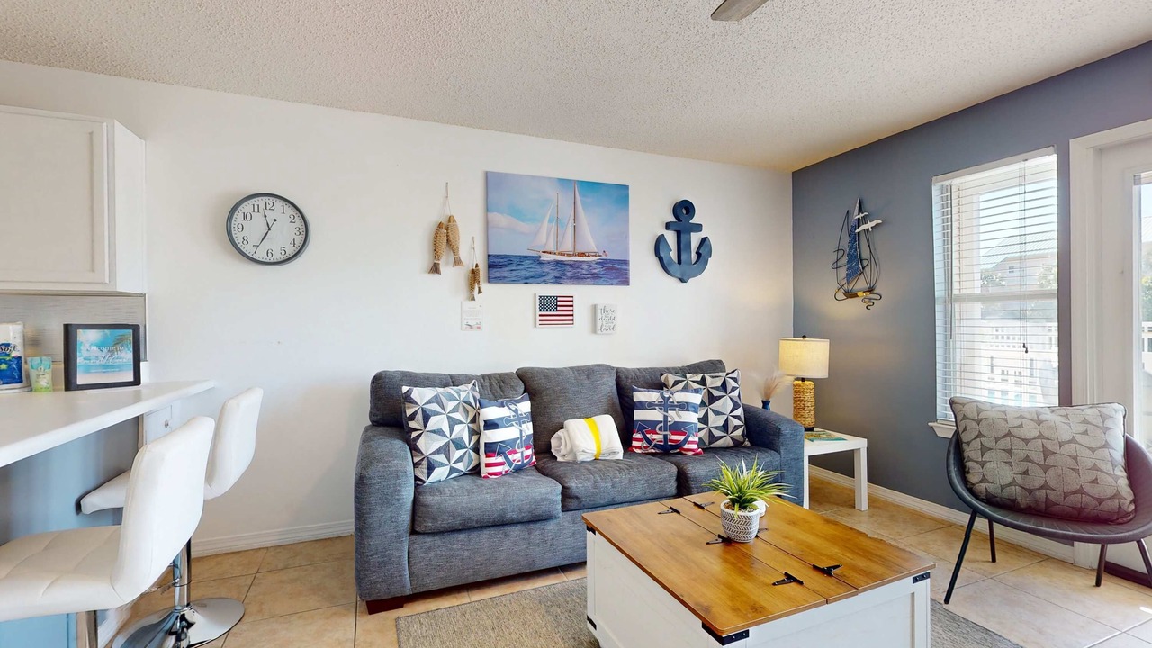 Photo of Livingroom in Crystal Beach