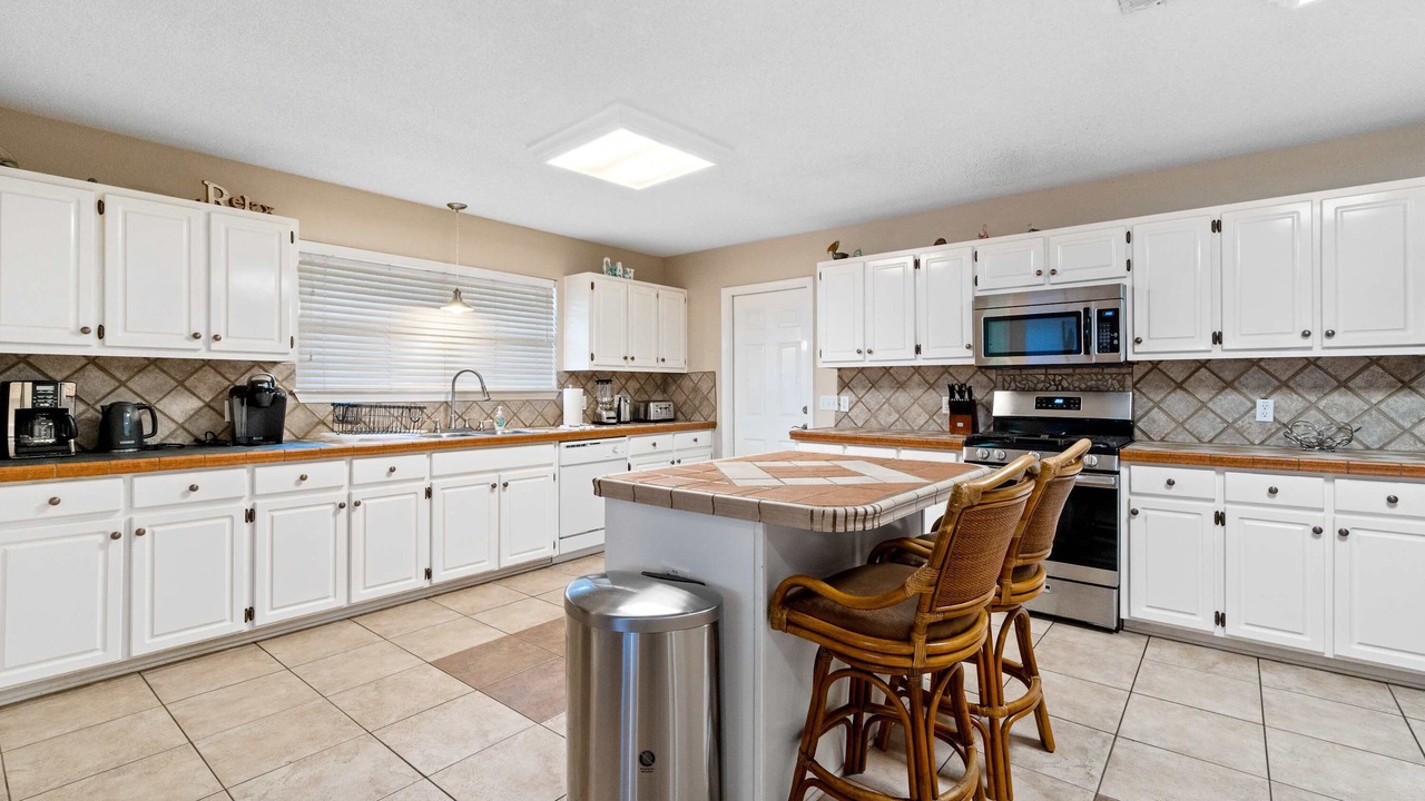 Photo of Kitchen in Ono Island