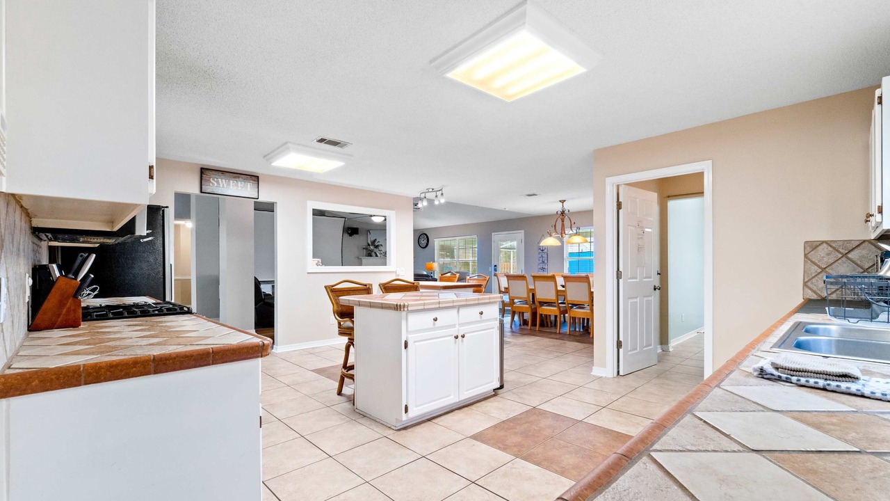 Photo of Kitchen in Ono Island