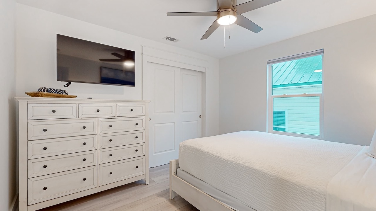 Photo of Bedroom in Navarre Beach