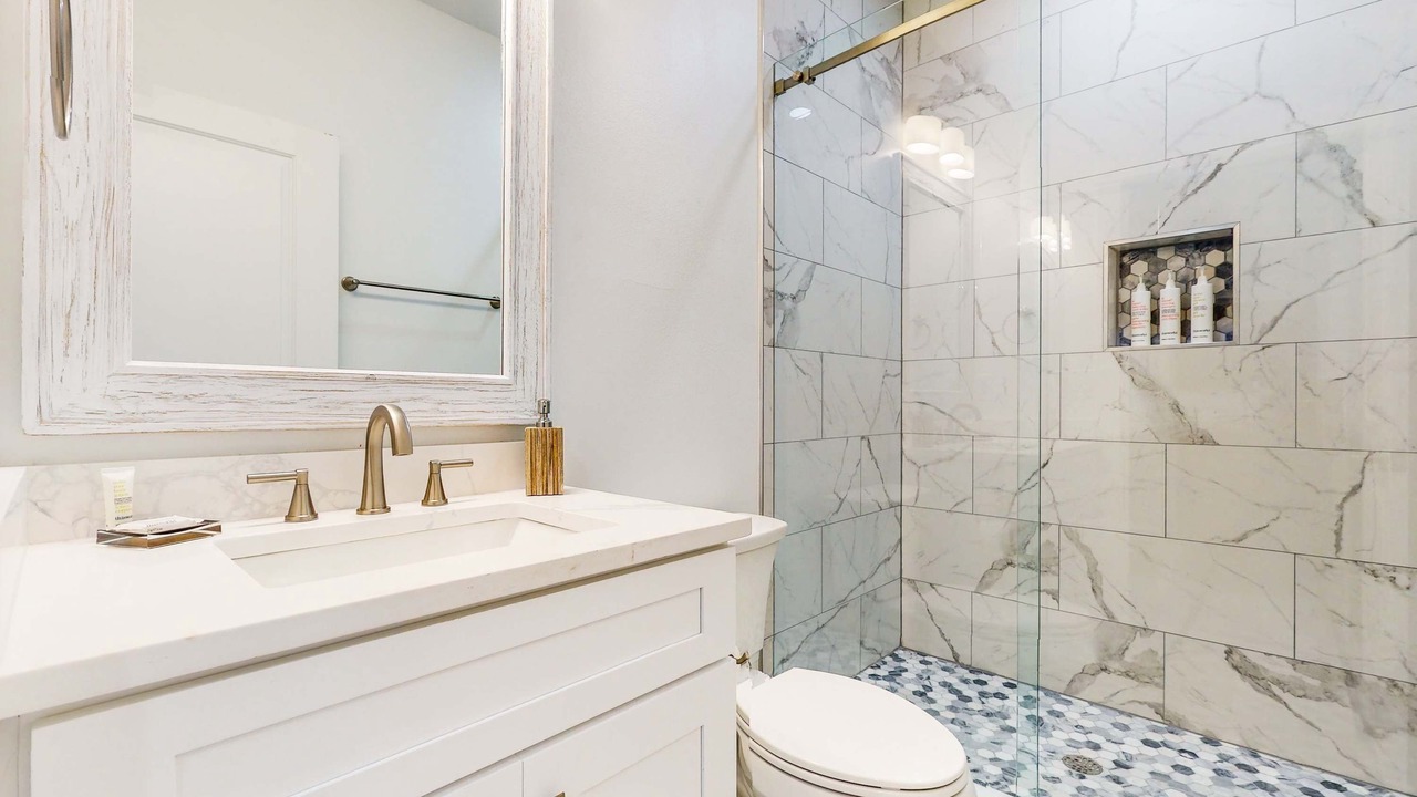 Photo of Bathroom in Navarre Beach