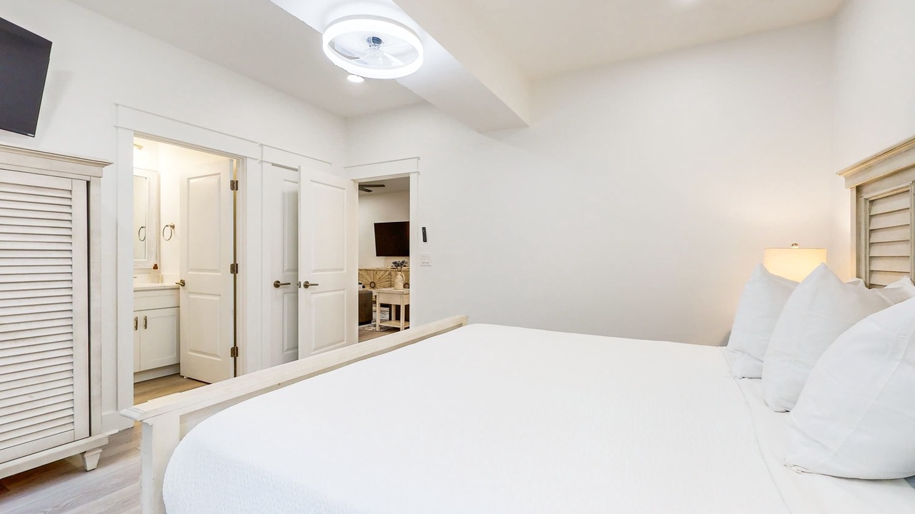 Photo of Bedroom in Navarre Beach