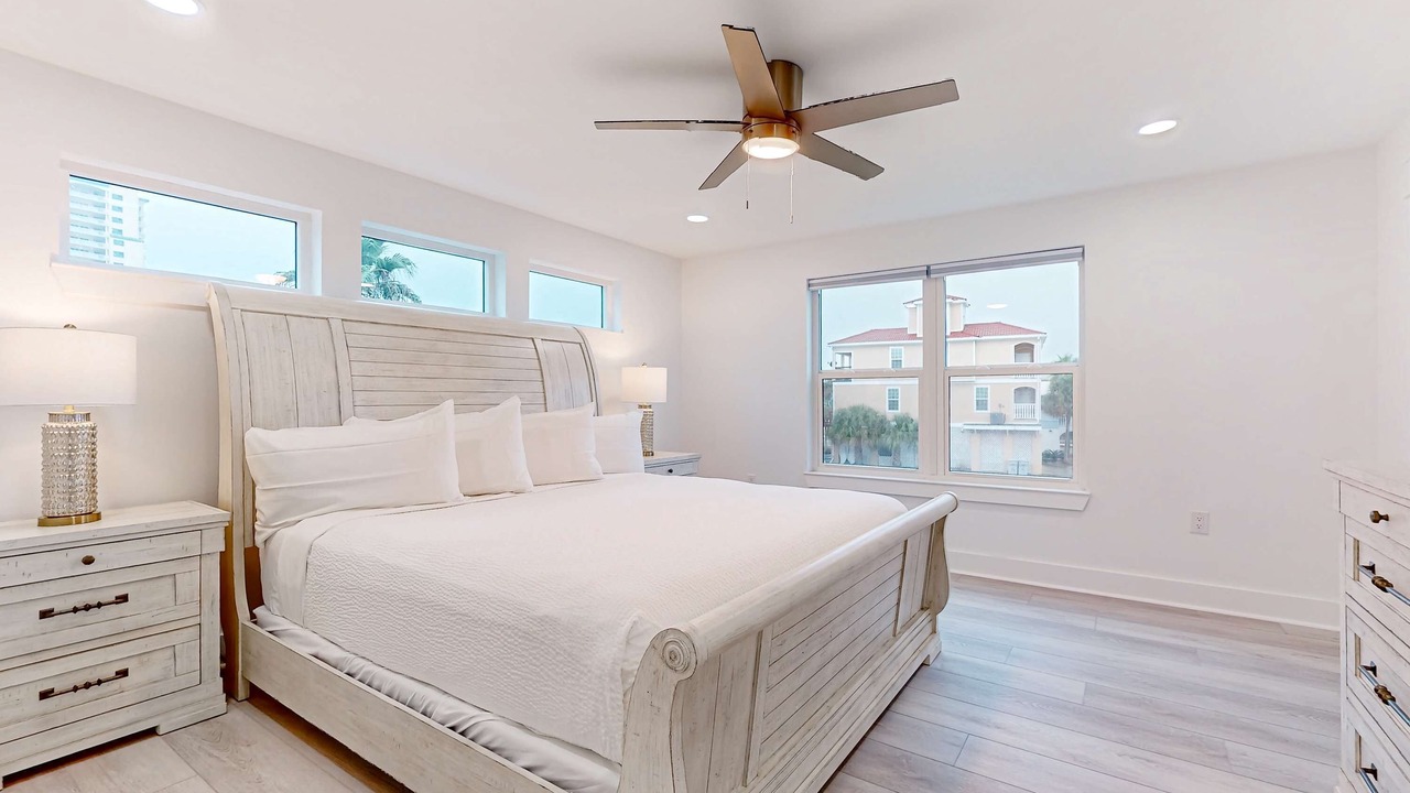 Photo of Bedroom in Navarre Beach