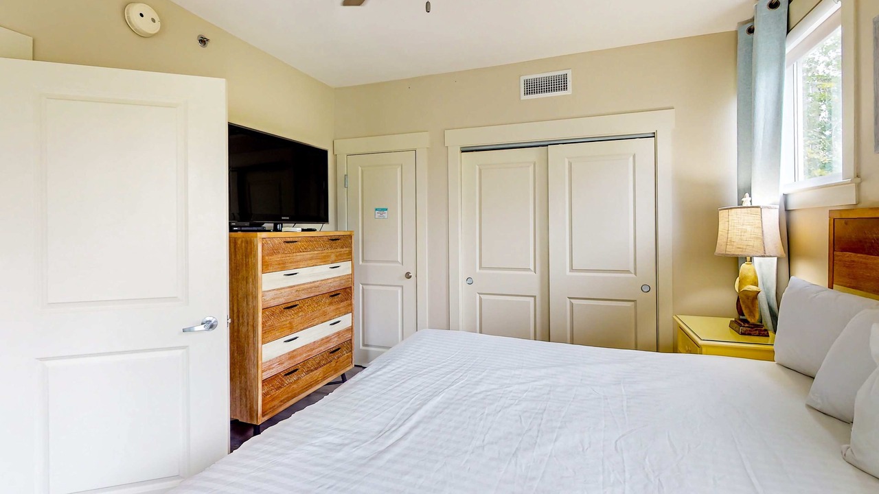 Photo of Bedroom in Baytowne Wharf