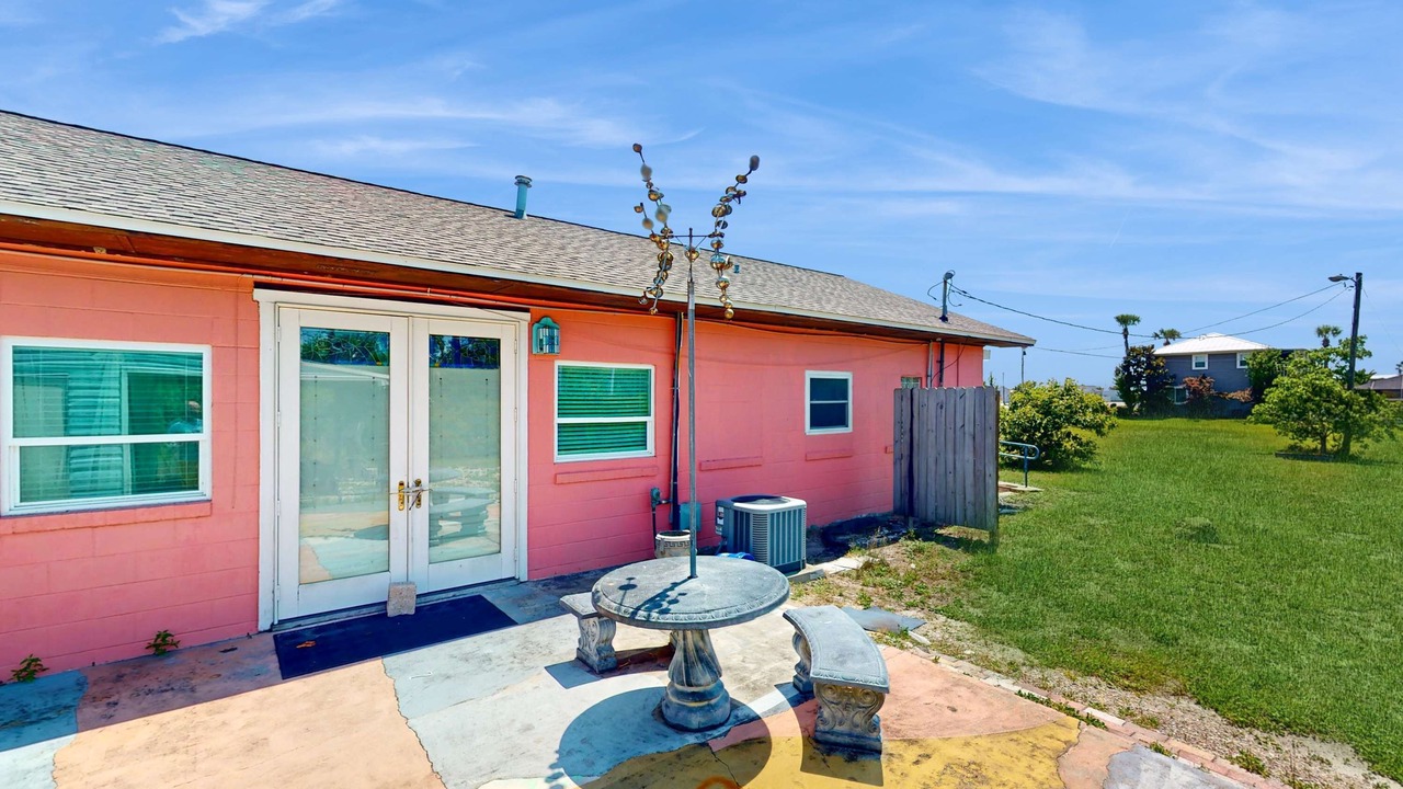 Photo of Patio Balcony in Mexico Beach