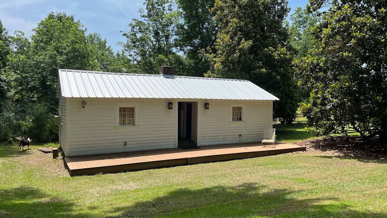 Photo of Outdoor in Clinton