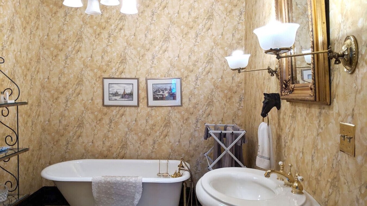 Photo of Bathroom in Clinton