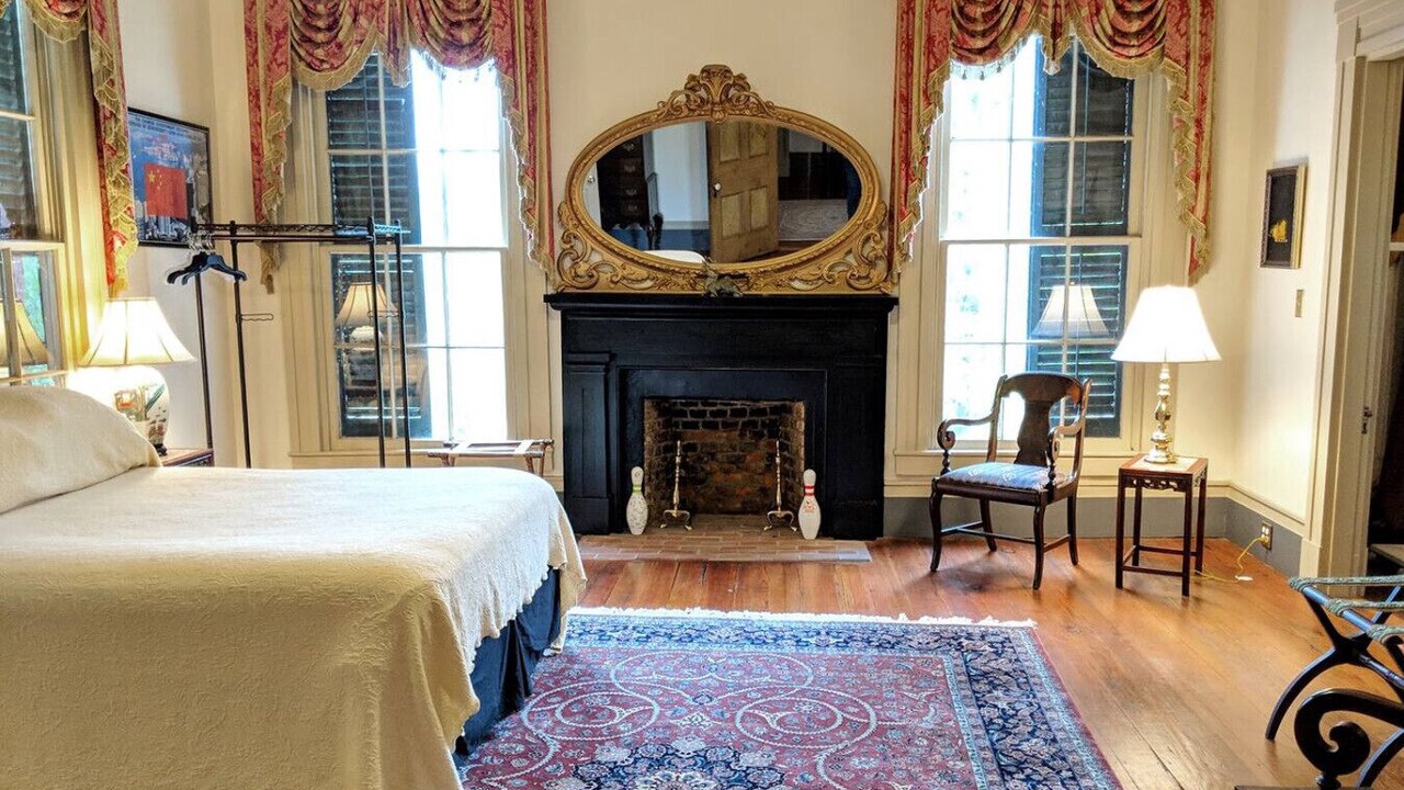 Photo of Bedroom in Clinton