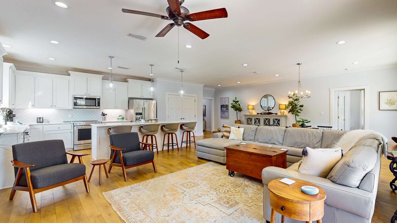 Photo of Livingroom in Southeast Pensacola