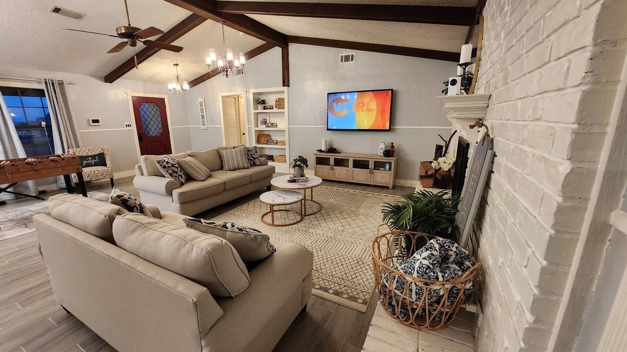 Photo of Livingroom in Durant