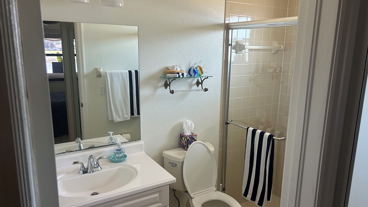 Photo of Bathroom in Oakland Hills