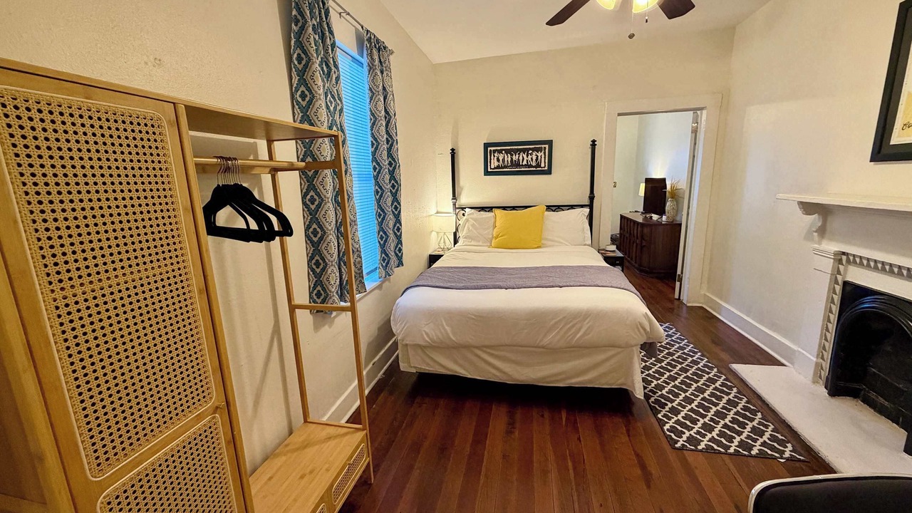 Photo of Bedroom in East Riverside
