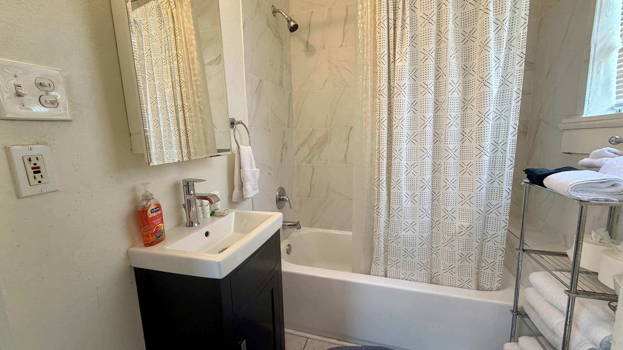 Photo of Bathroom in East Riverside