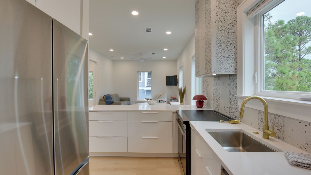 Photo of Kitchen in Dune Allen Beach