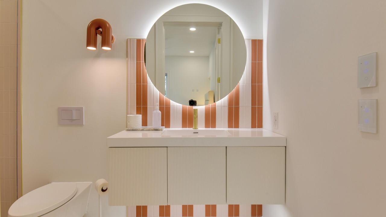 Photo of Bathroom in Dune Allen Beach
