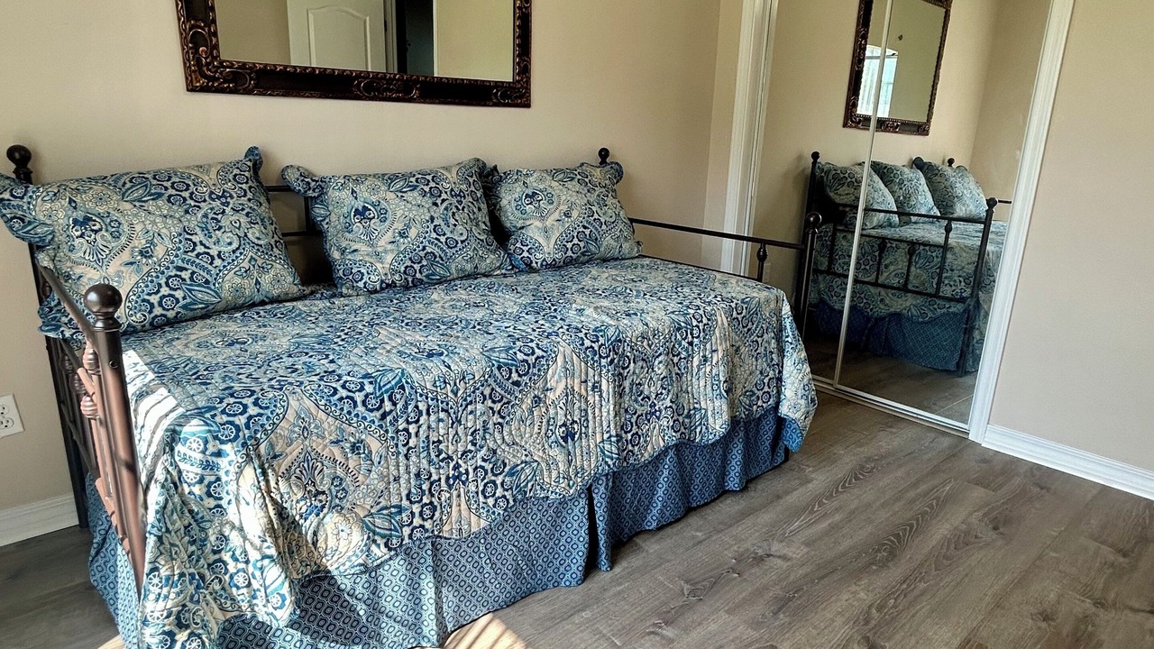 Photo of Bedroom in Gulf Breeze