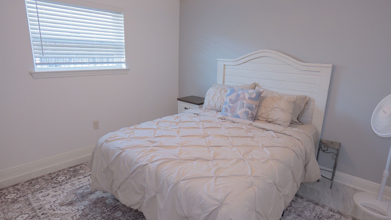 Photo of Bedroom in Kenner - Louis Armstrong International Airport