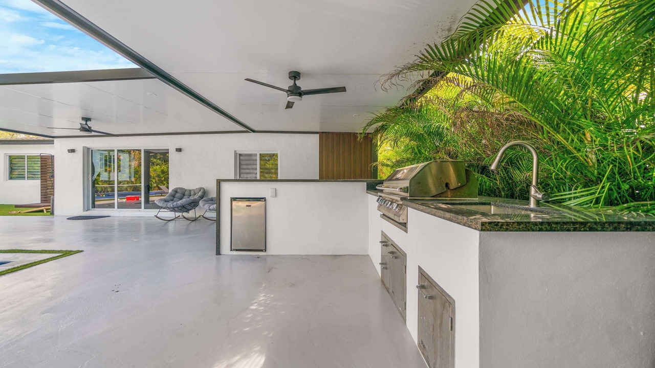 Photo of Outdoor in Golden Glades
