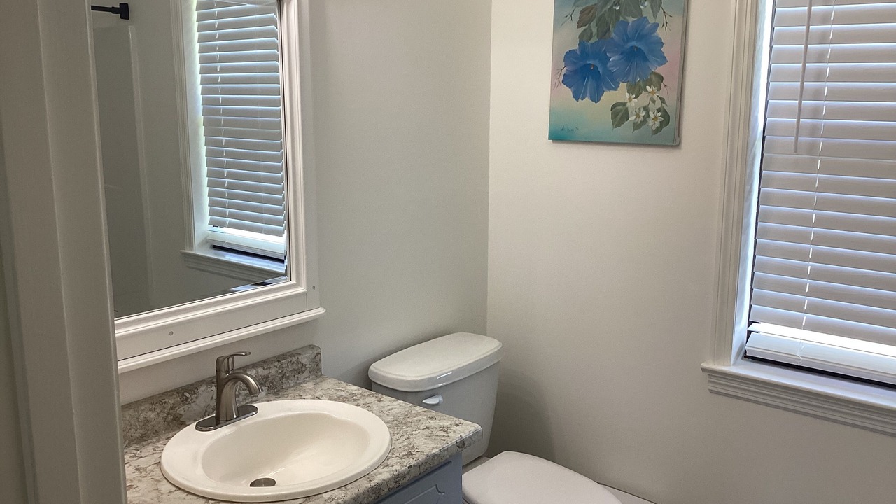 Photo of Bathroom in Rainsville