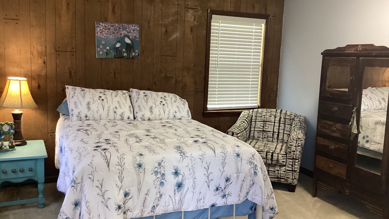 Photo of Bedroom in Rainsville
