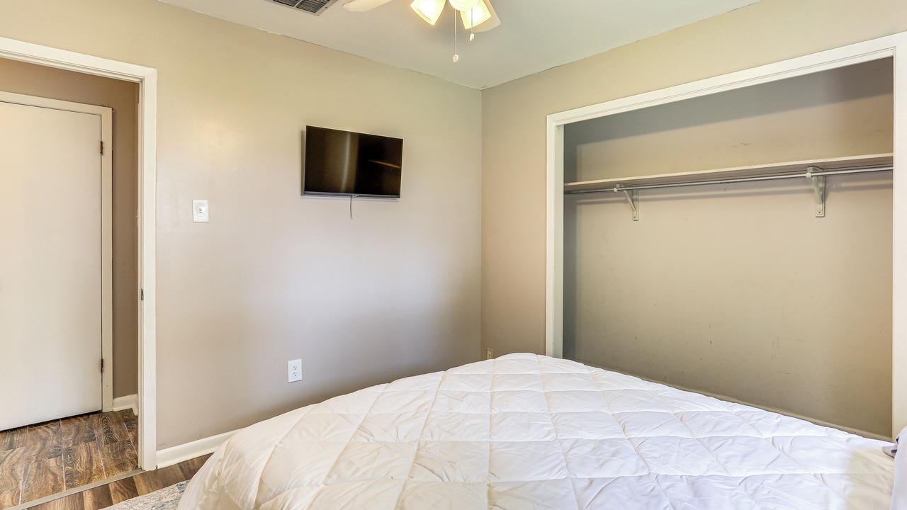 Photo of Bedroom in Lake Charles