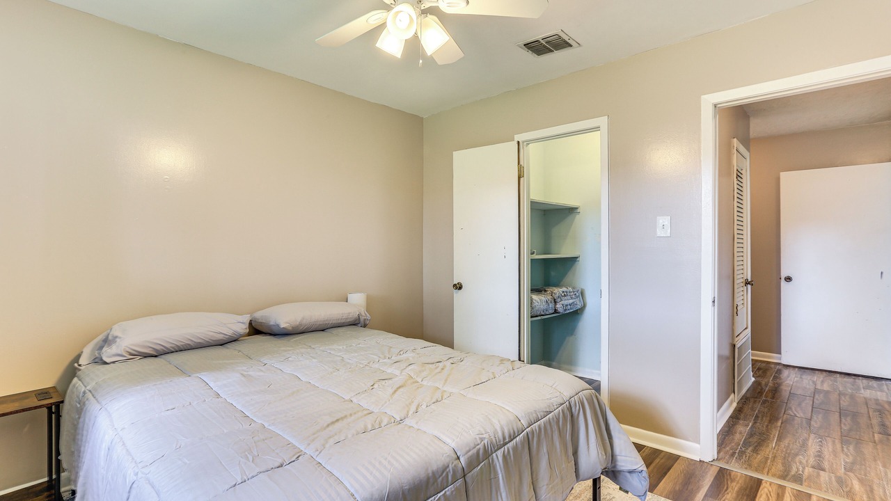 Photo of Bedroom in Lake Charles