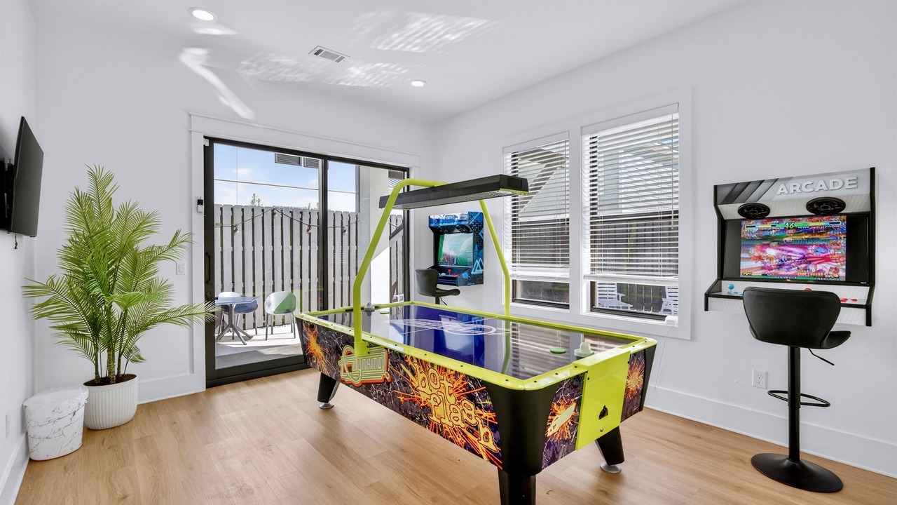 Photo of Bedroom in Miramar Beach
