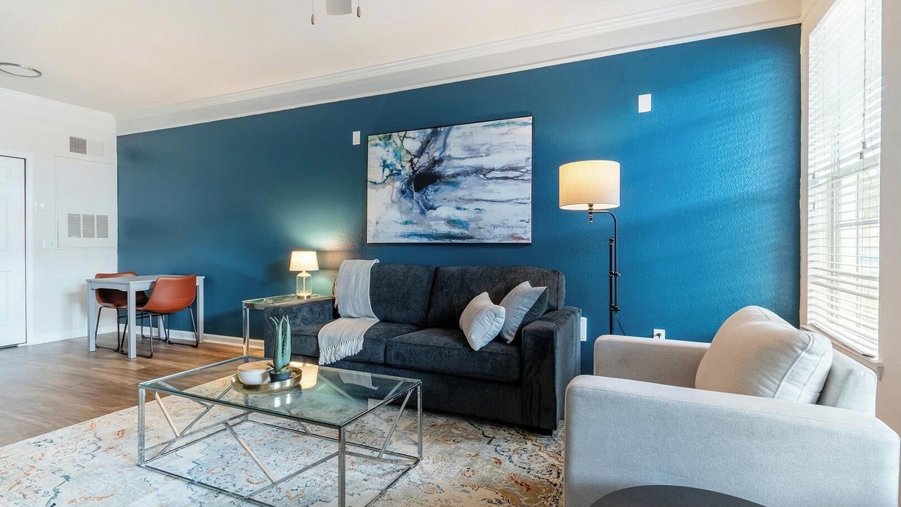 Photo of Livingroom in Metro West