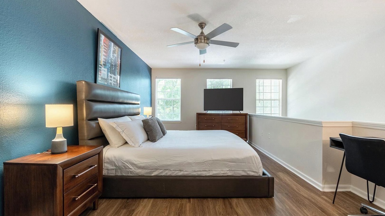 Photo of Bedroom in Metro West