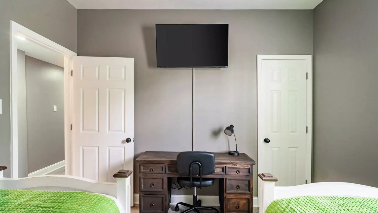Photo of Bedroom in Holy Cross District