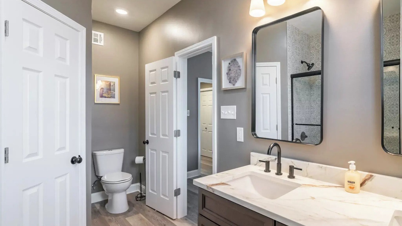 Photo of Bathroom in Holy Cross District