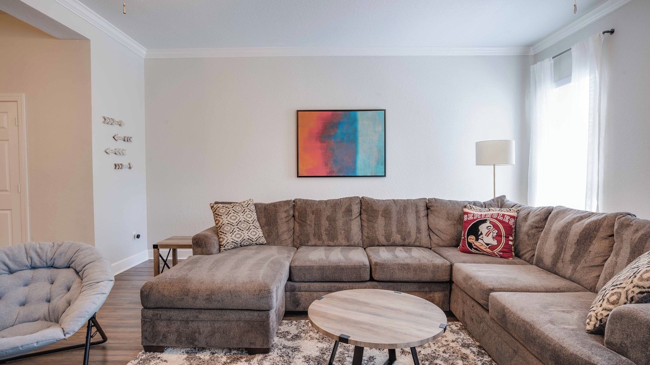 Photo of Livingroom in Tallahassee