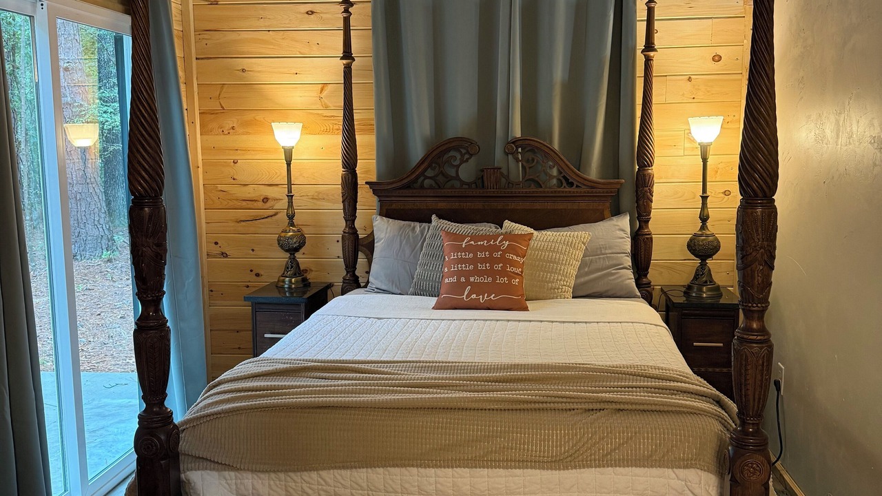 Photo of Bedroom in Grapevine