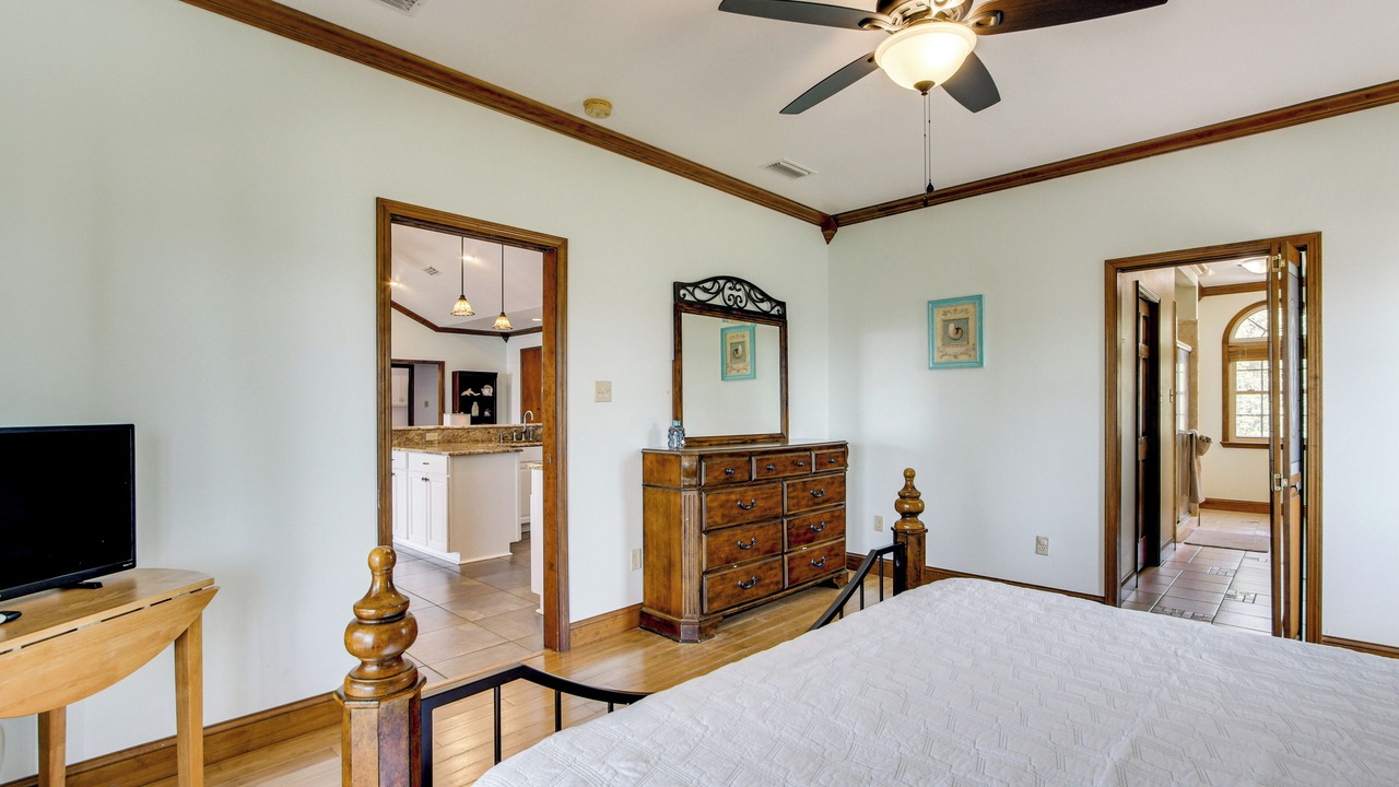 Photo of Bedroom in Ocean Springs