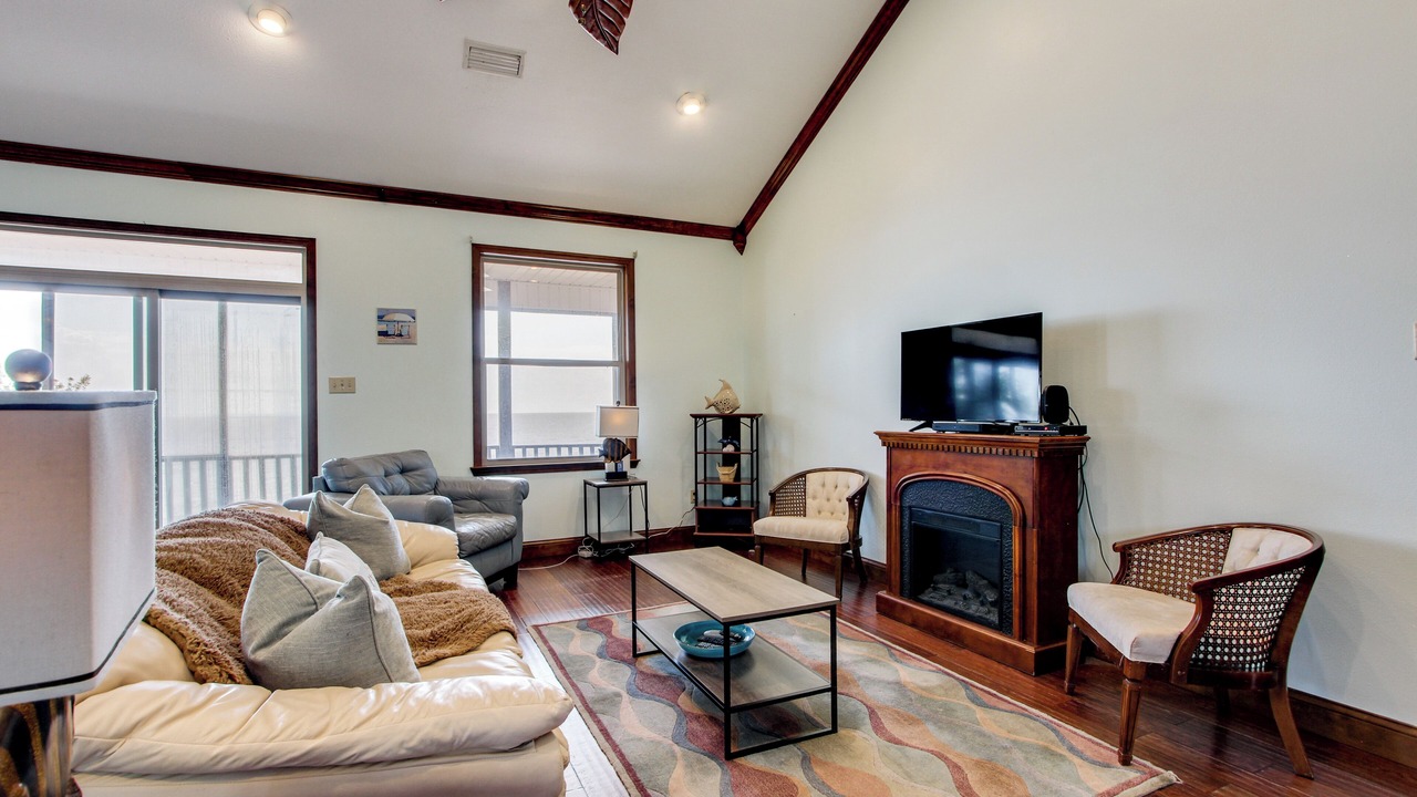 Photo of Livingroom in Ocean Springs