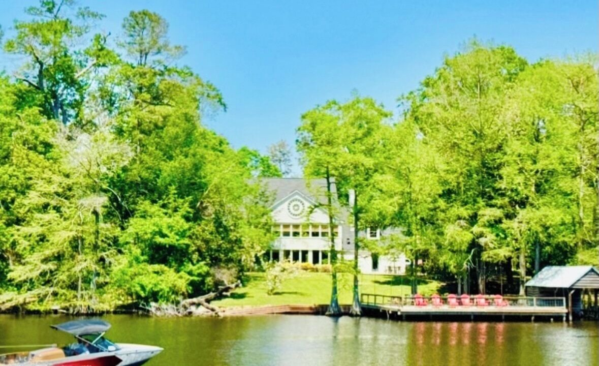 Photo of Others in Monroe