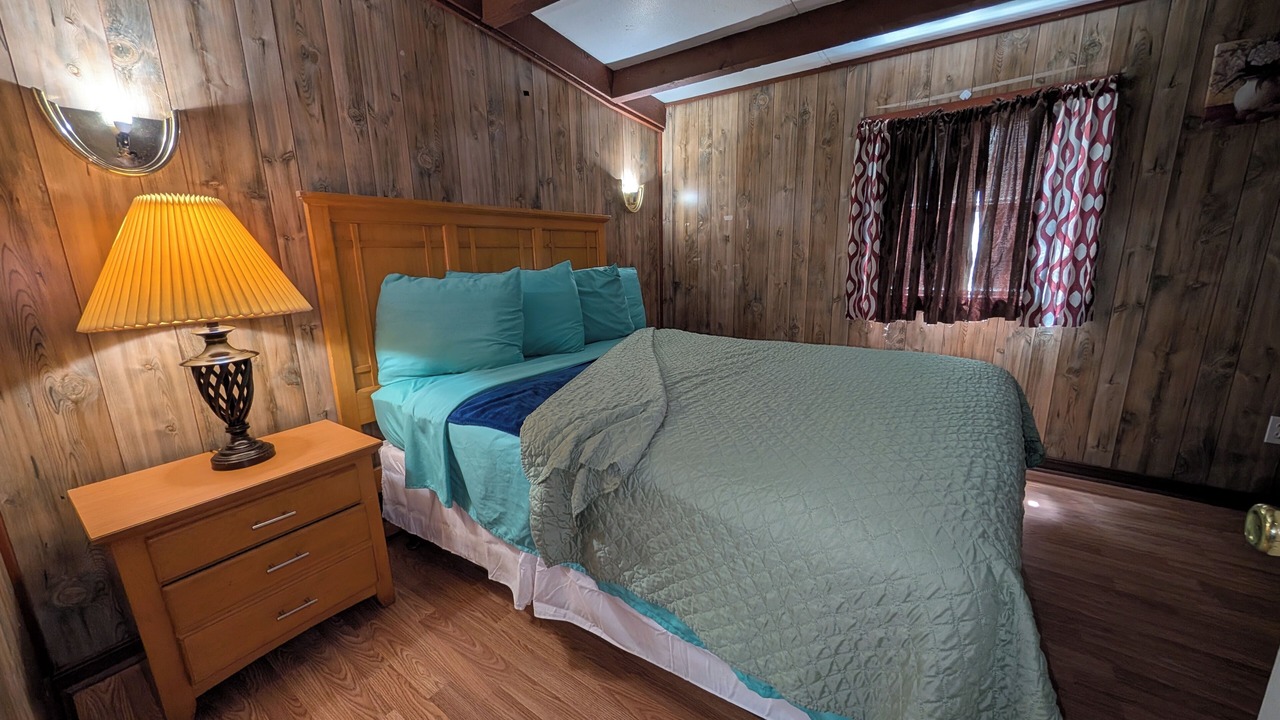 Photo of Bedroom in Coushatta