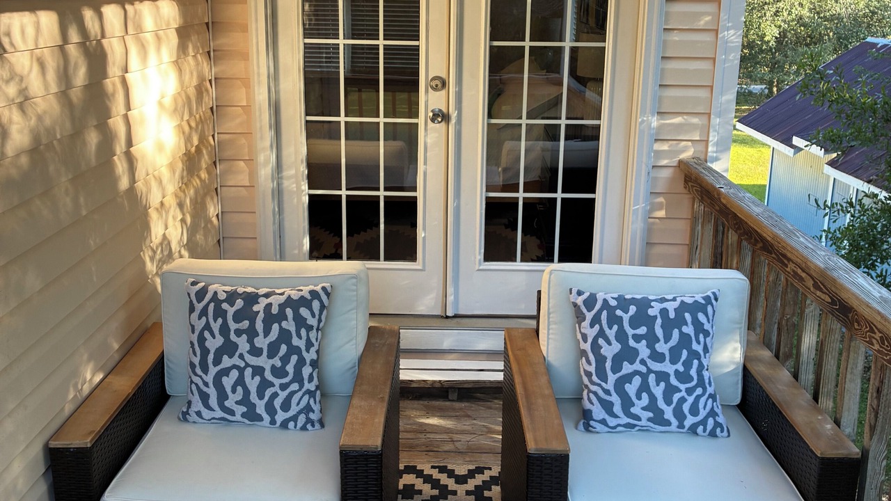 Photo of Patio Balcony in Waveland
