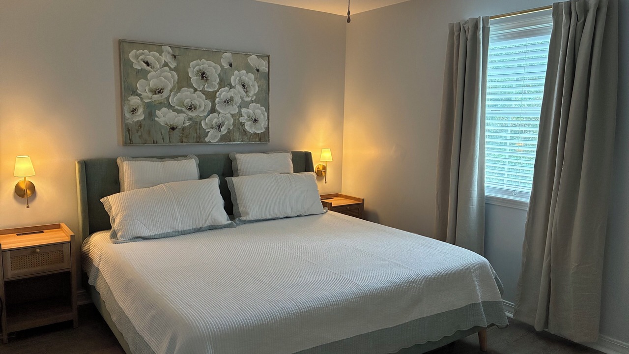 Photo of Bedroom in Waveland