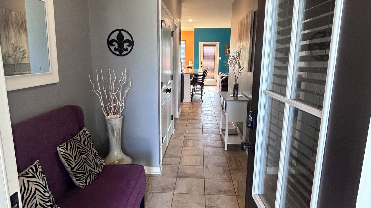 Photo of Livingroom in Crown Point