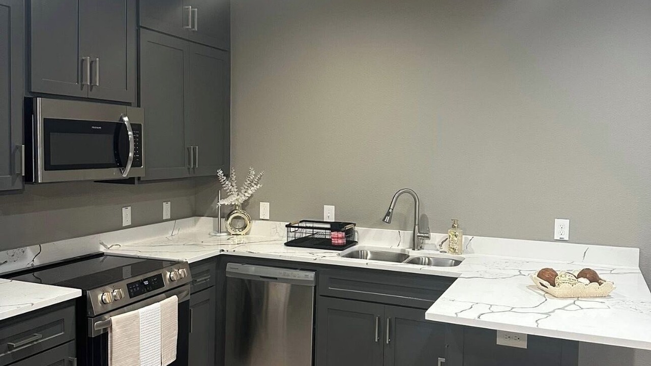 Photo of Kitchen in Oaks Historic District