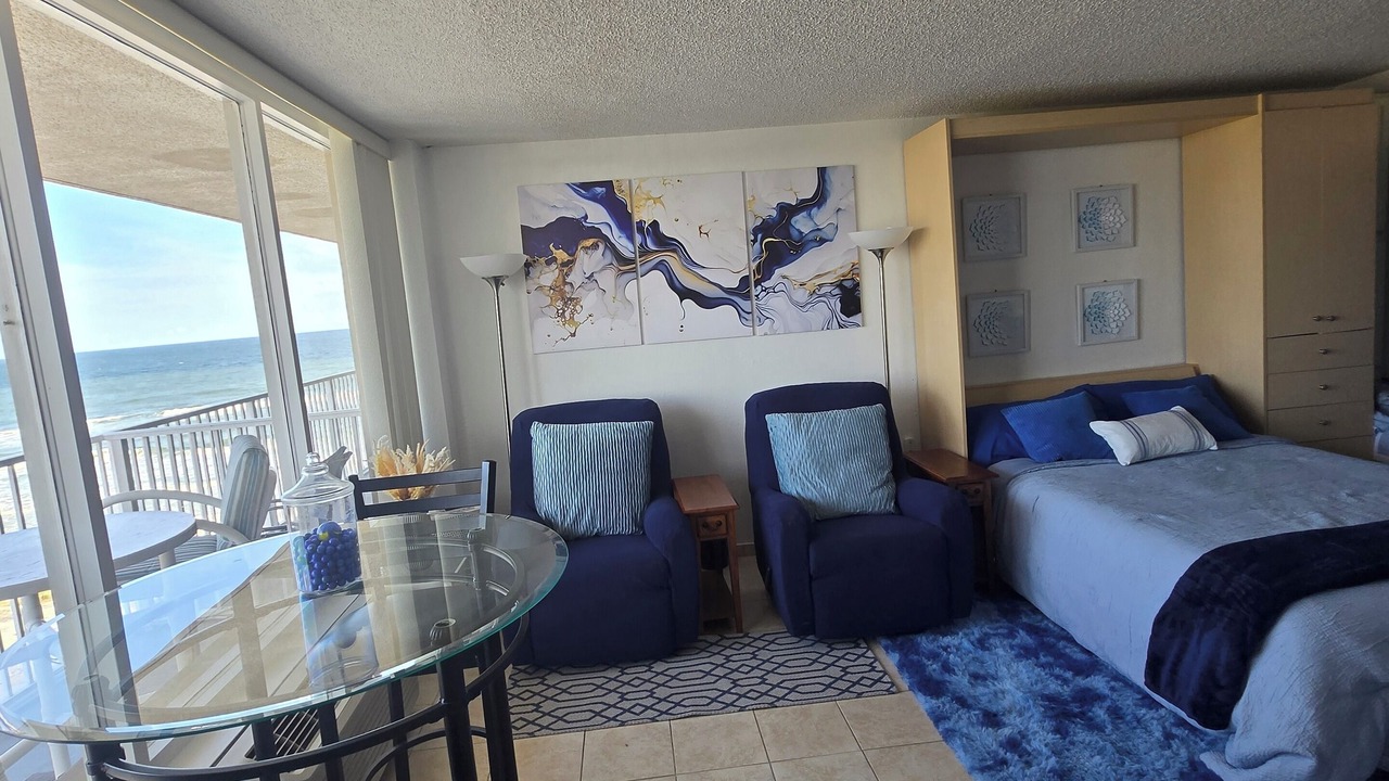 Photo of Bedroom in Daytona Beach Shores