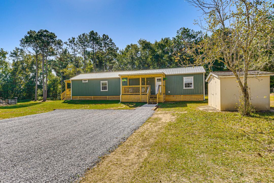 Photo of Outdoor in Lillian