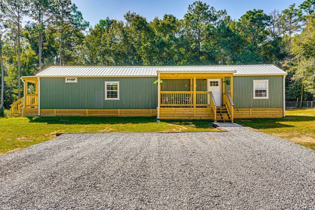 Photo of Outdoor in Lillian