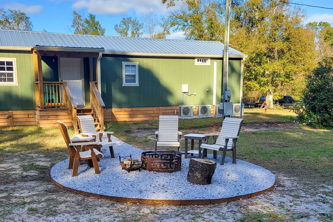 Photo of Outdoor in Lillian