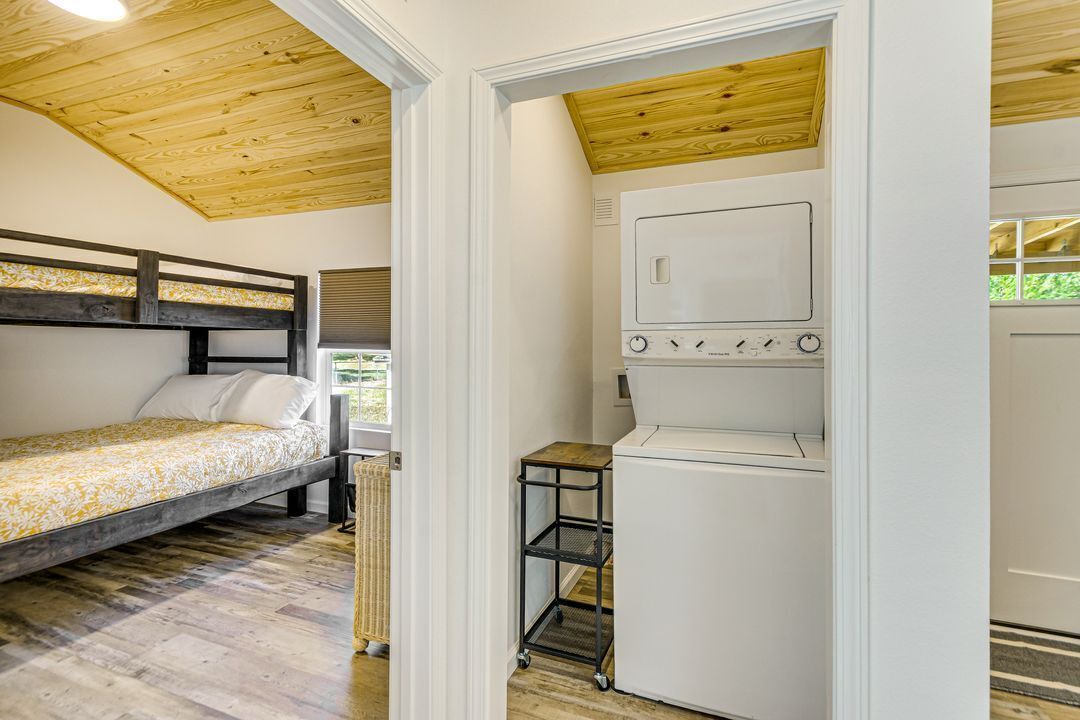 Photo of Bedroom in Lillian
